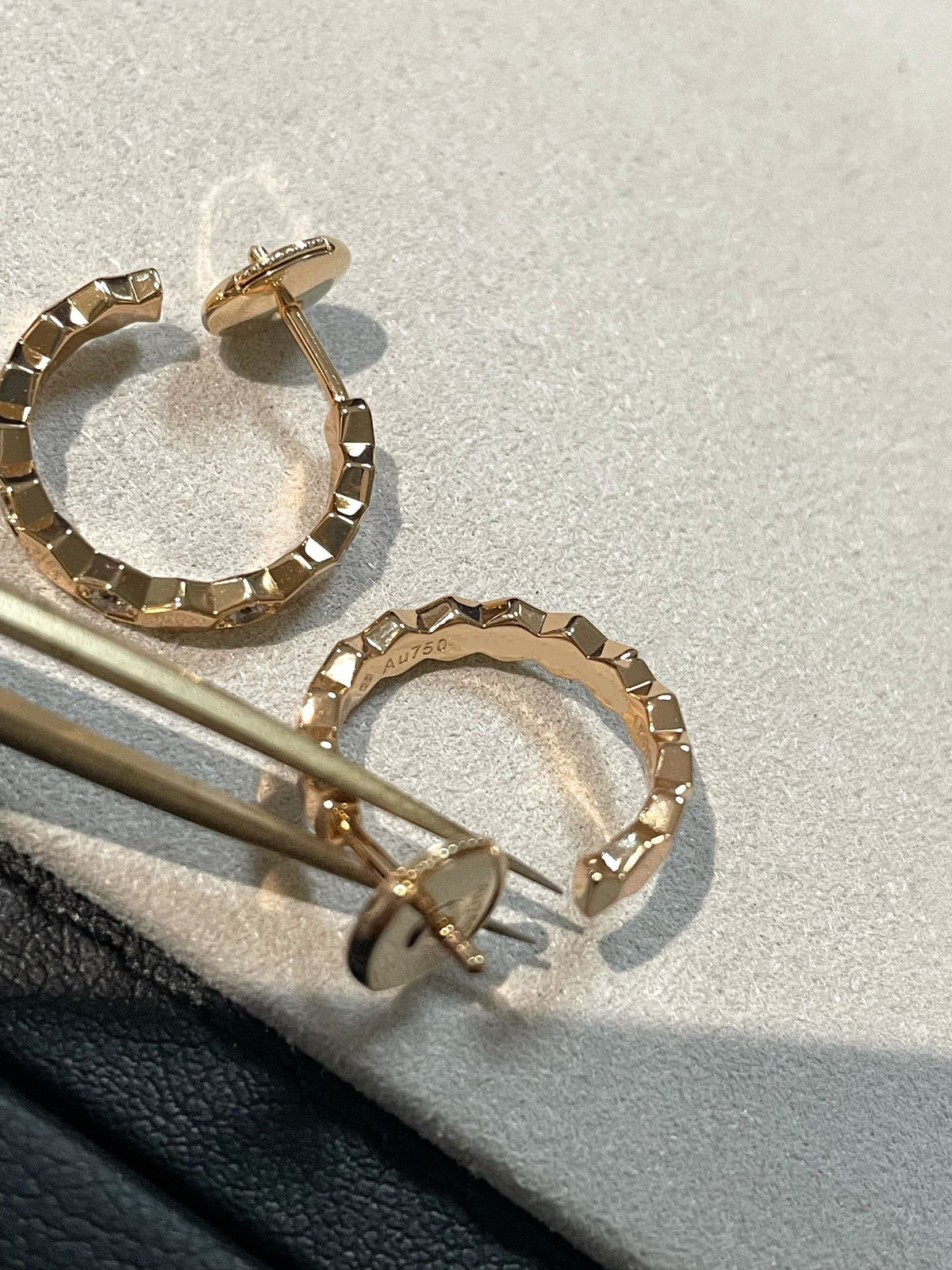 ¡®AuraJewelry¡¯BEE LOVE Earrings GOLD DIAMOND