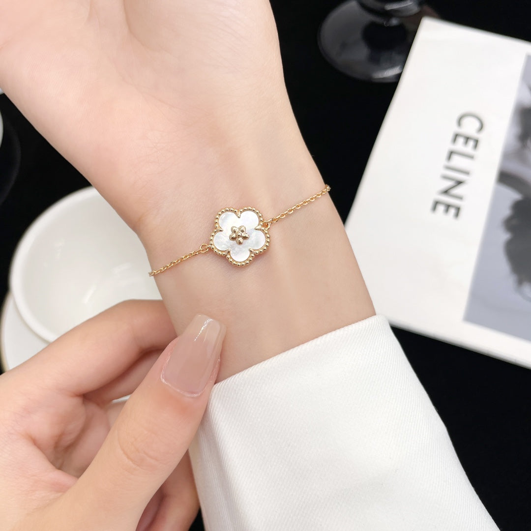 ¡®AuraJewelry¡¯LUCKY SPRING ROSE GOLD MOP BRACELET