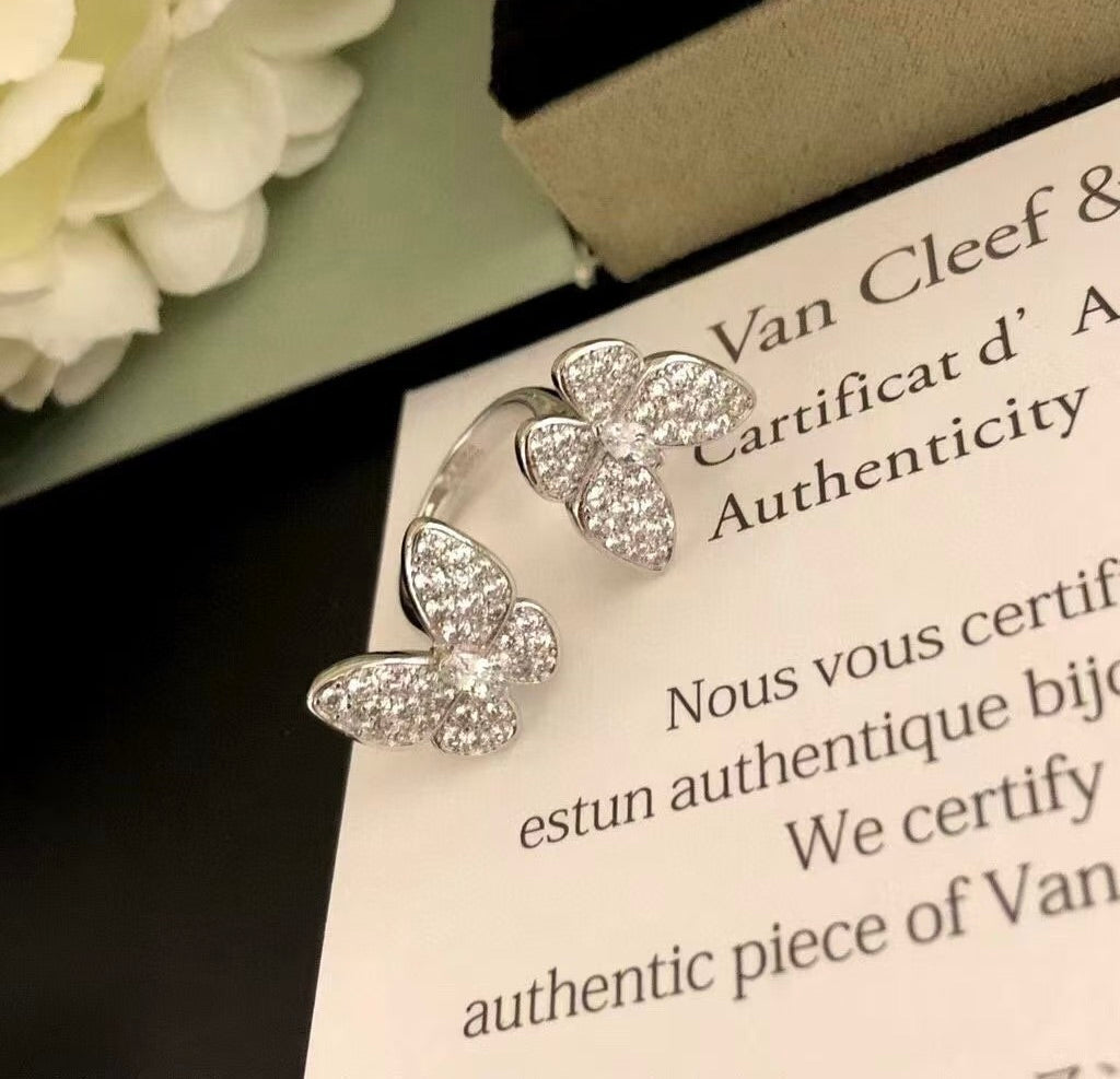 ¡®AuraJewelry¡¯TWIN SILVER BUTTERFLY DIAMOND RING