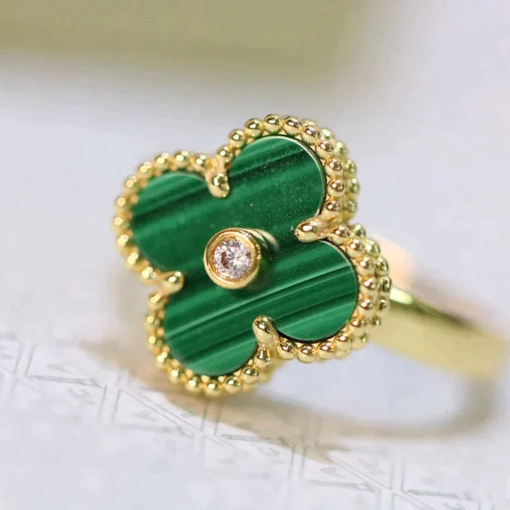 ¡®AuraJewelry¡¯CLOVER MALACHITE RING GOLD DIAMOND