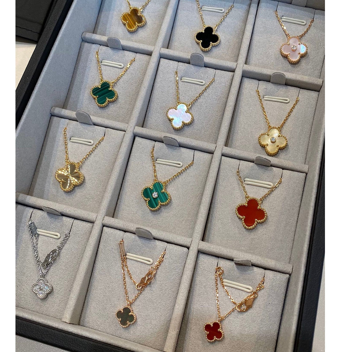 ¡®AuraJewelry¡¯CLOVER 15MM LASER NECKLACE SILVER