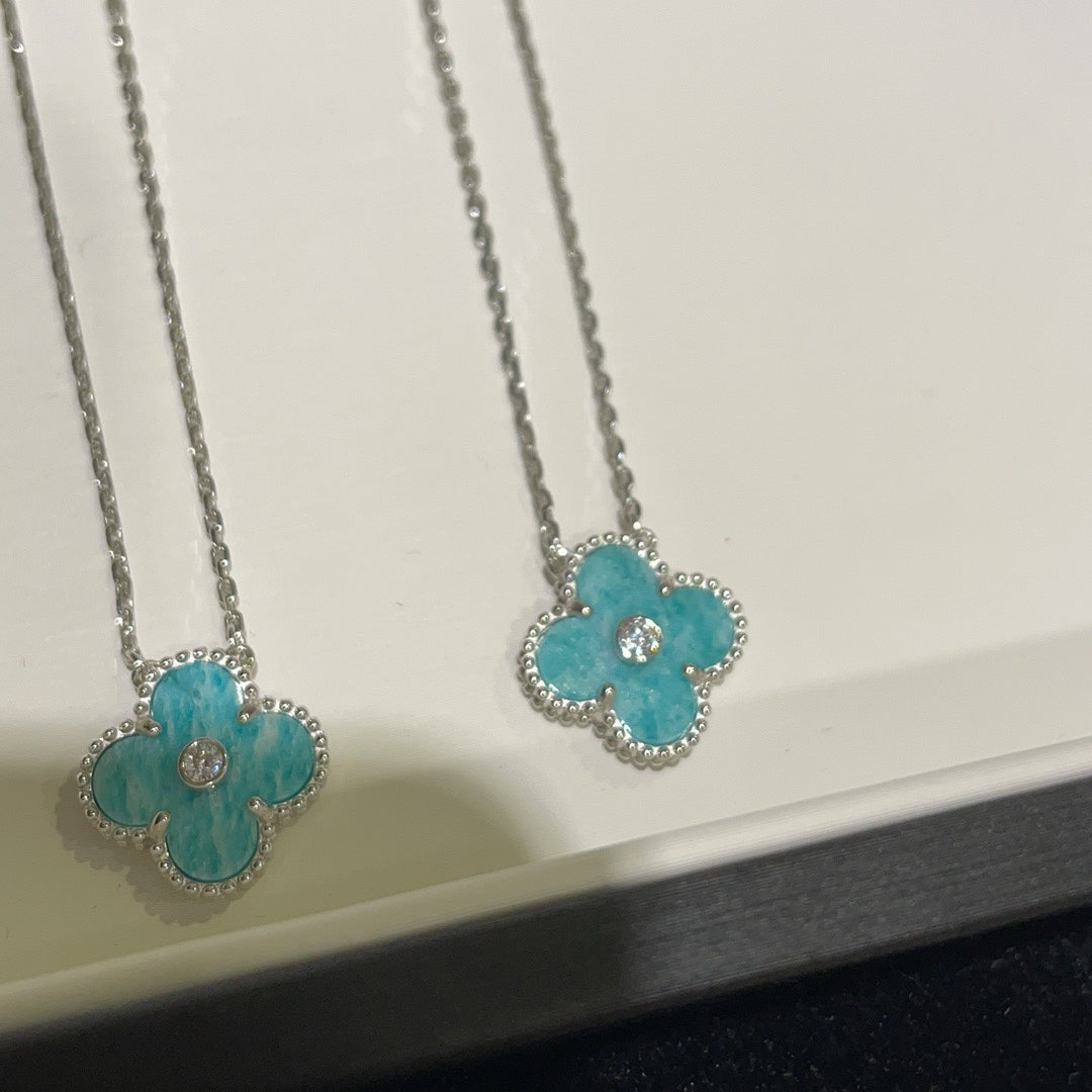 ¡®AuraJewelry¡¯CLOVER 15MM DIAMOND SVRES PORCELAIN NECKLACE SILVER