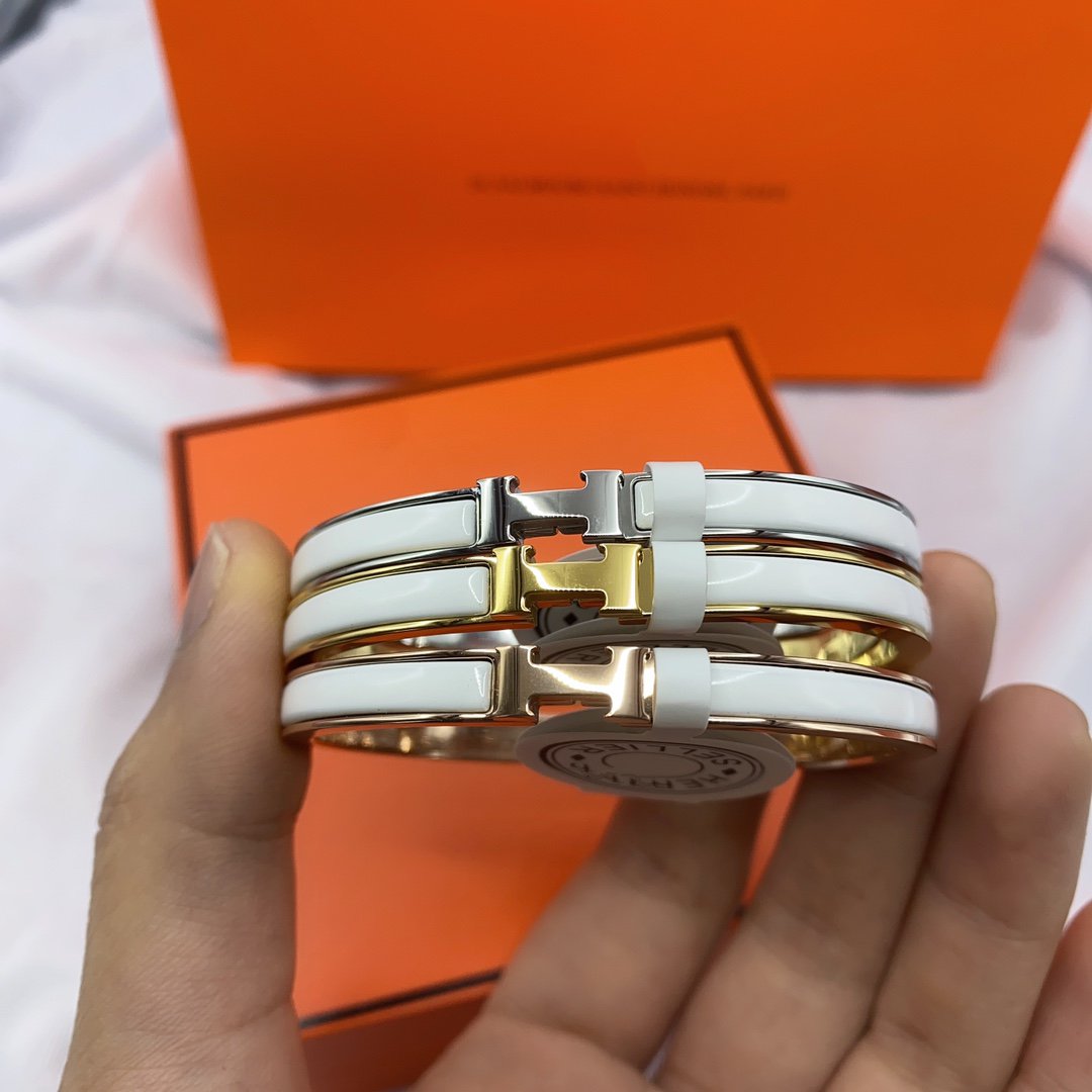 ¡®AuraJewelry¡¯CLASSIC HM CLIC WHITE 8MM ENAMEL BRACELET