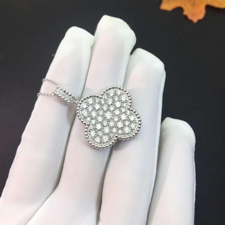 ¡®AuraJewelry¡¯CLOVER 25MM SILVER FULL DIAMOND BIG CLOVER NECKLACE