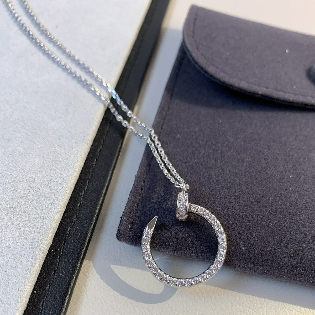 ¡®AuraJewelry¡¯JUSTE NECKLACE SILVER DIAMONDS