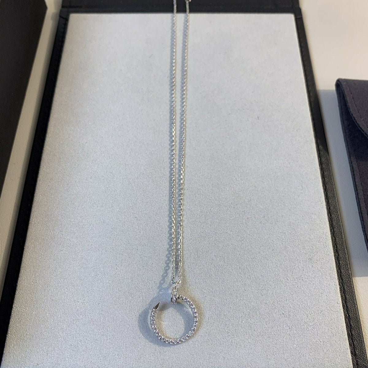 ¡®AuraJewelry¡¯JUSTE NECKLACE SILVER DIAMONDS