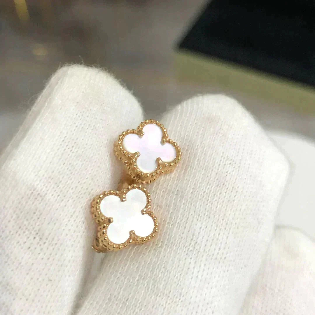 ¡®AuraJewelry¡¯CLOVER MINI 9.5MM WHITE MOP EARRINGS