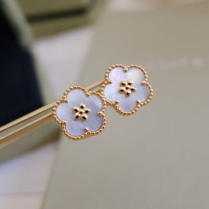 ¡®AuraJewelry¡¯LUCKY PINK GOLD WHITE MOP EARRINGS
