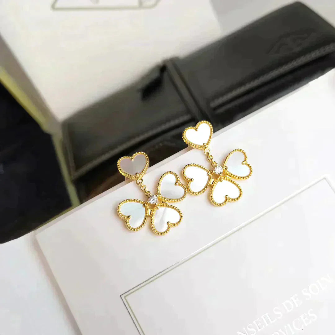 ¡®AuraJewelry¡¯CLOVER SWEET WHITE MOP EARRINGS