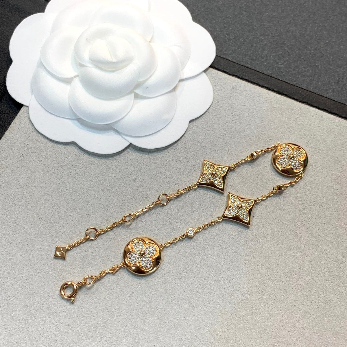 ¡®AuraJewelry¡¯STAR AND SUN 4 MOTIFS GOLD DIAMONDS BRACELET