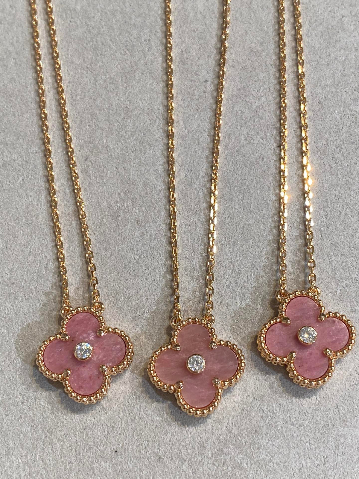 ¡®AuraJewelry¡¯CLOVER 15MM DIAMOND RHODONITE NECKLACE