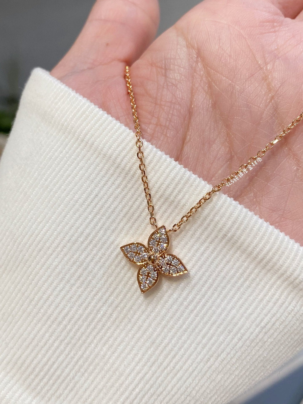 ¡®AuraJewelry¡¯STAR DIAMOND NECKALCE