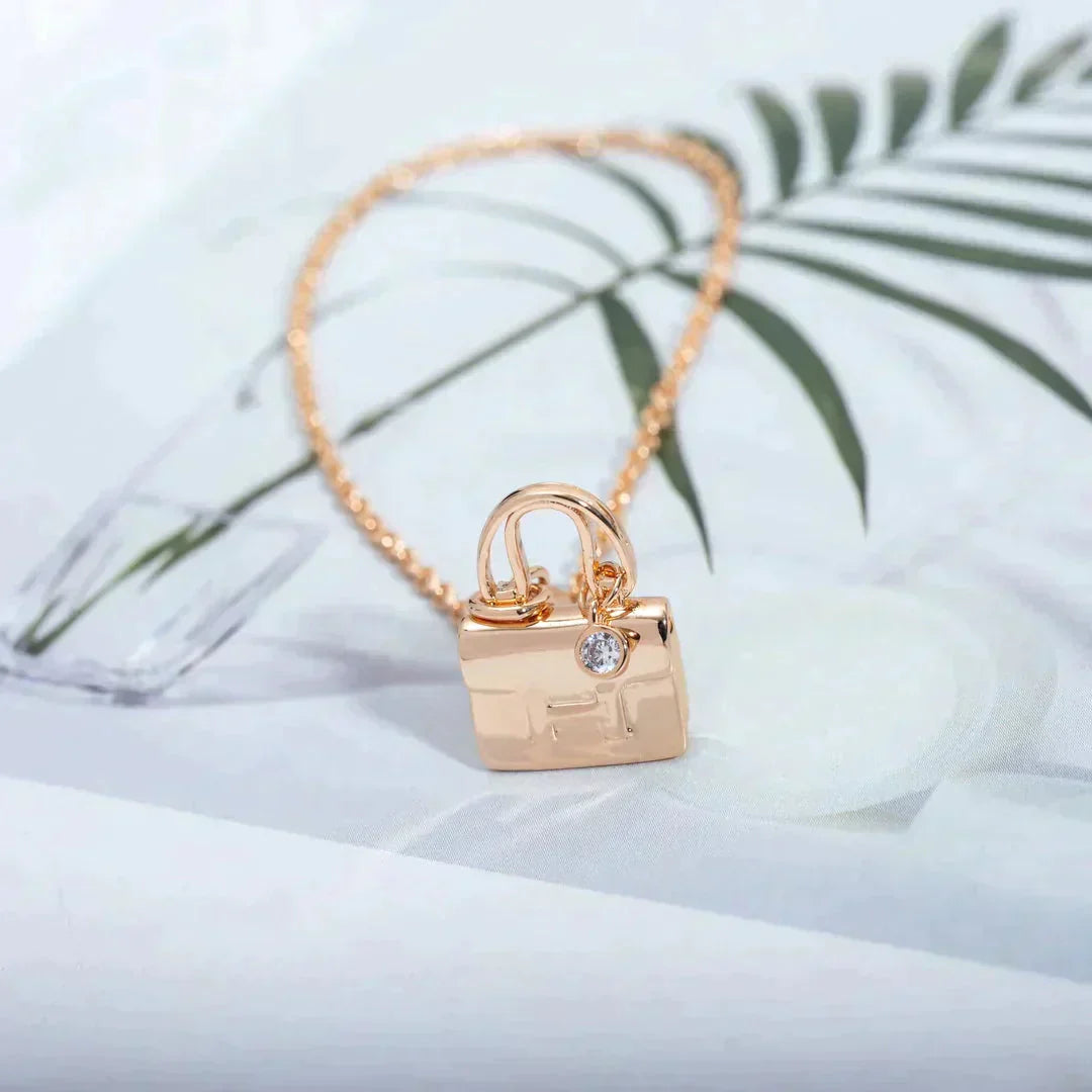 ¡®AuraJewelry¡¯AMULETTE PEDANT ROSE GOLD NECKLACE
