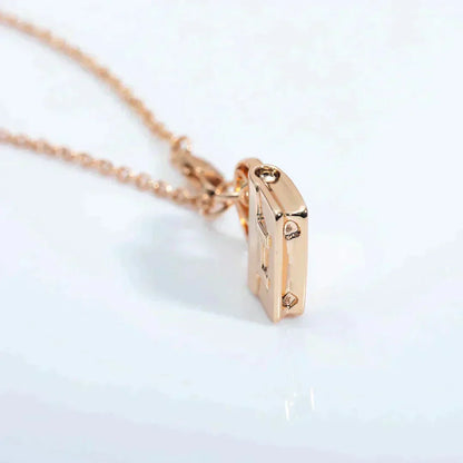 ¡®AuraJewelry¡¯AMULETTE PEDANT ROSE GOLD NECKLACE