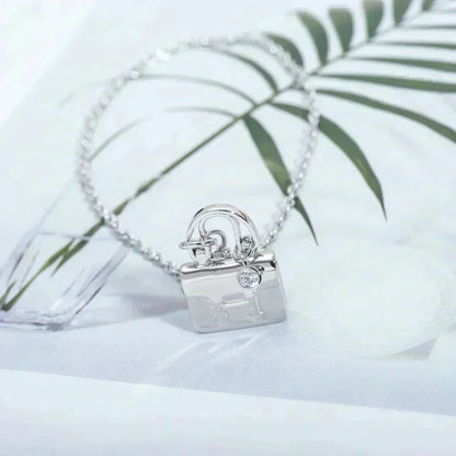 ¡®AuraJewelry¡¯AMULETTE PEDANT SILVER NECKLACE