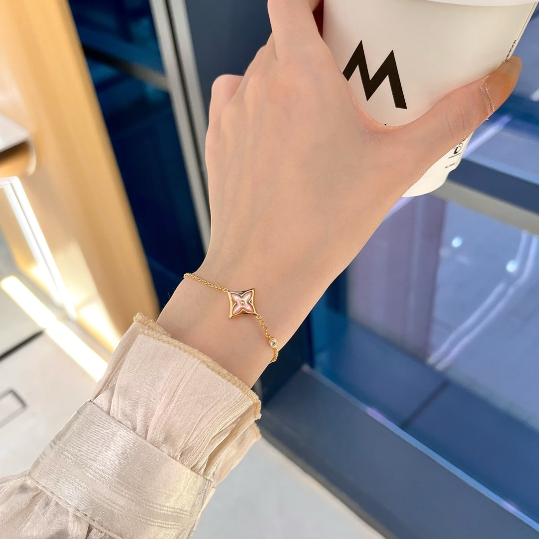 ¡®AuraJewelry¡¯STAR 1 DIAMOND PINK GOLD BRACELET