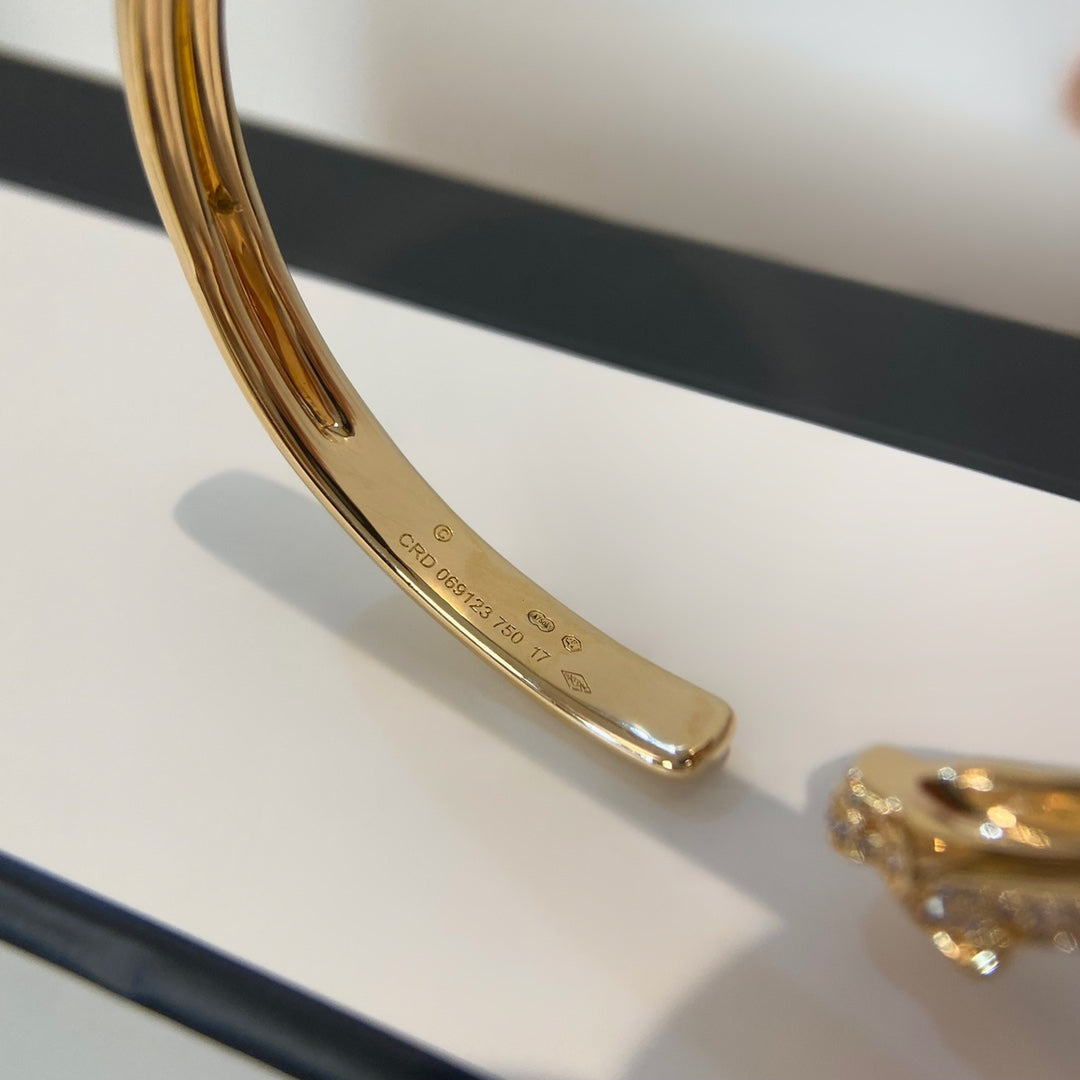 ¡®AuraJewelry¡¯PANTHERE GOLD DIAMOND OPEN BRACELET