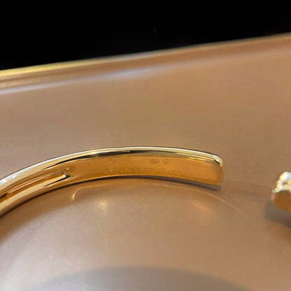 ¡®AuraJewelry¡¯PANTHERE GOLD OPEN BRACELET