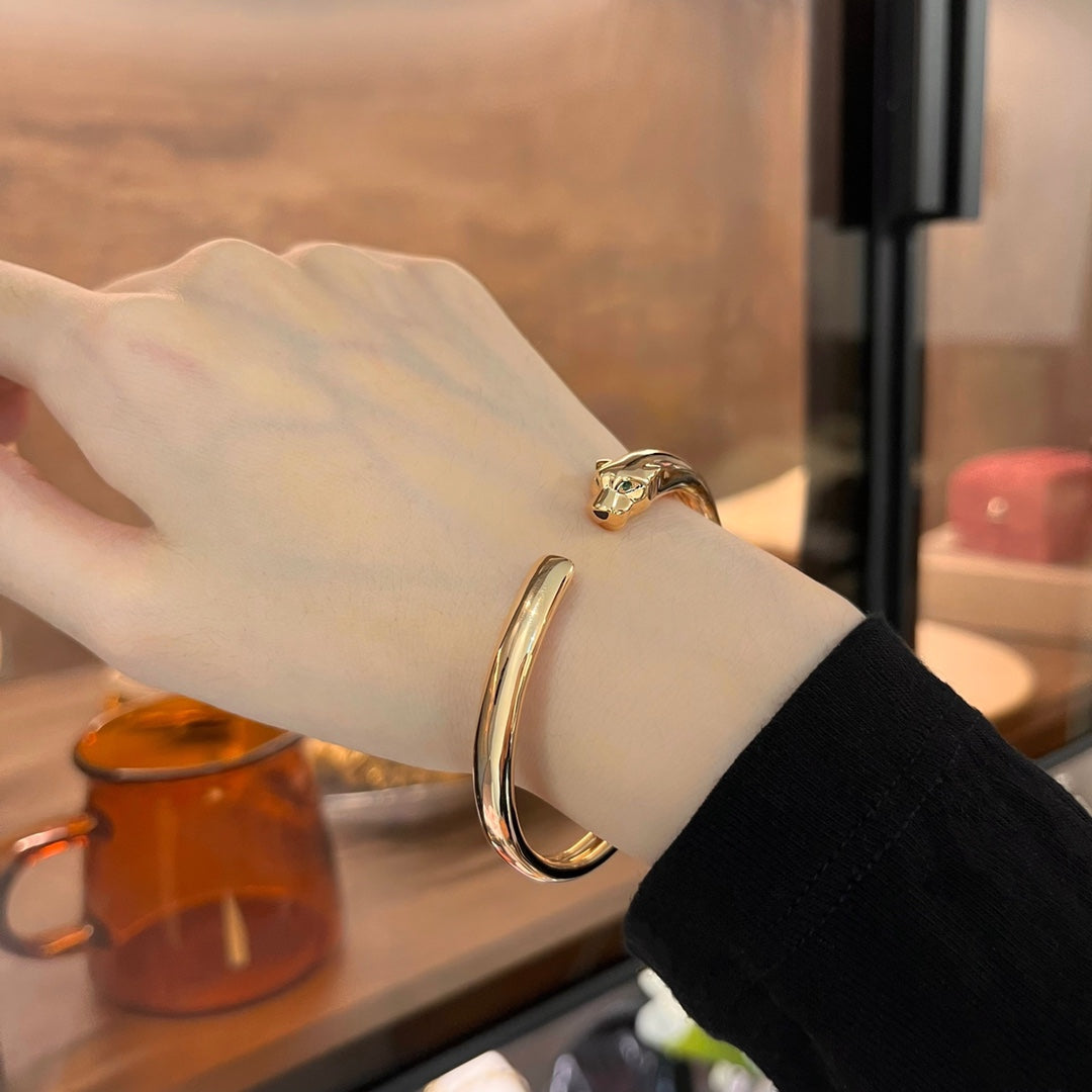 ¡®AuraJewelry¡¯PANTHERE GOLD OPEN BRACELET