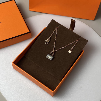 ¡®AuraJewelry¡¯CONSTANCE BLACK PEDANT PINK GOLD NECKLACE