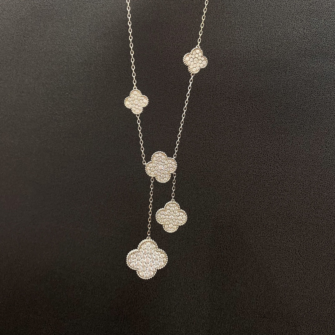 ¡®AuraJewelry¡¯CLOVER 5 MOTIFS SILVER DIAMONDS NECKLACE
