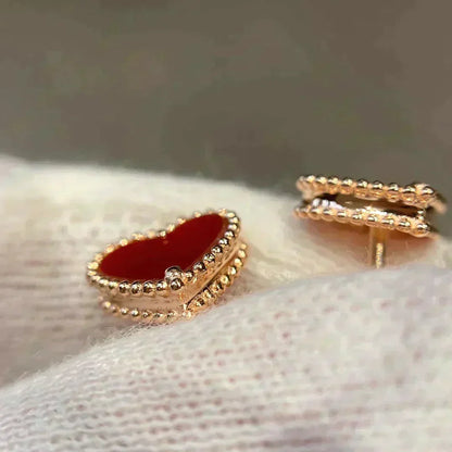 ¡®AuraJewelry¡¯HEART CARNELIAN STUD EARRINGS
