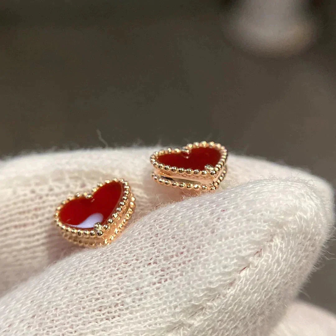¡®AuraJewelry¡¯HEART CARNELIAN STUD EARRINGS
