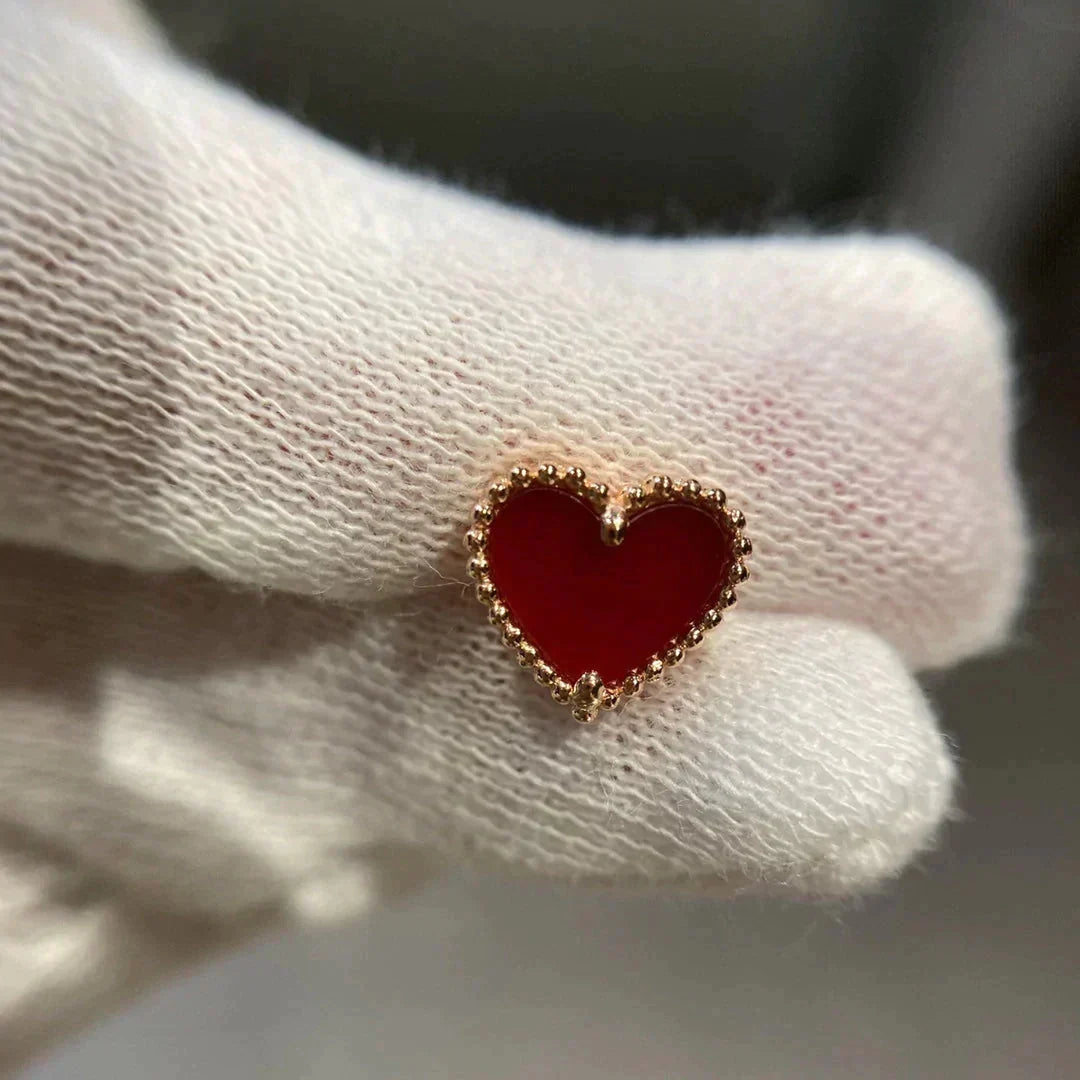 ¡®AuraJewelry¡¯HEART CARNELIAN STUD EARRINGS