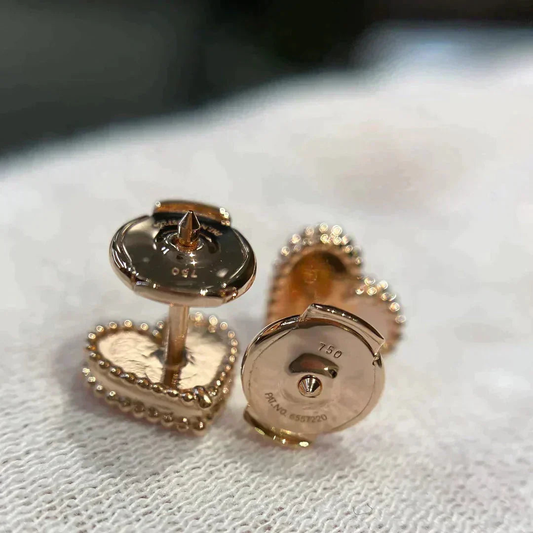 ¡®AuraJewelry¡¯HEART CARNELIAN STUD EARRINGS
