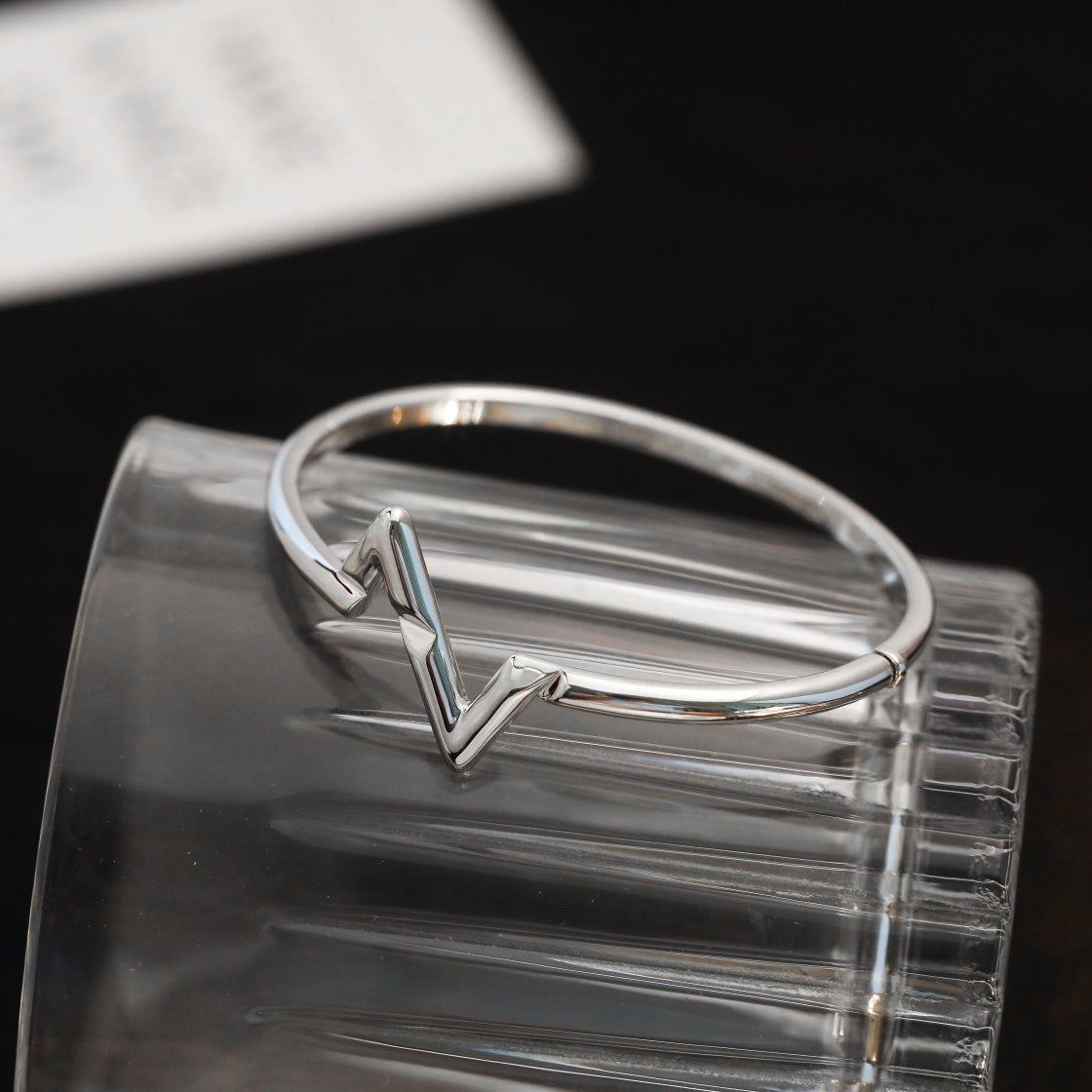 ¡®AuraJewelry¡¯VOLTE UPSITE DOWN BRACELET