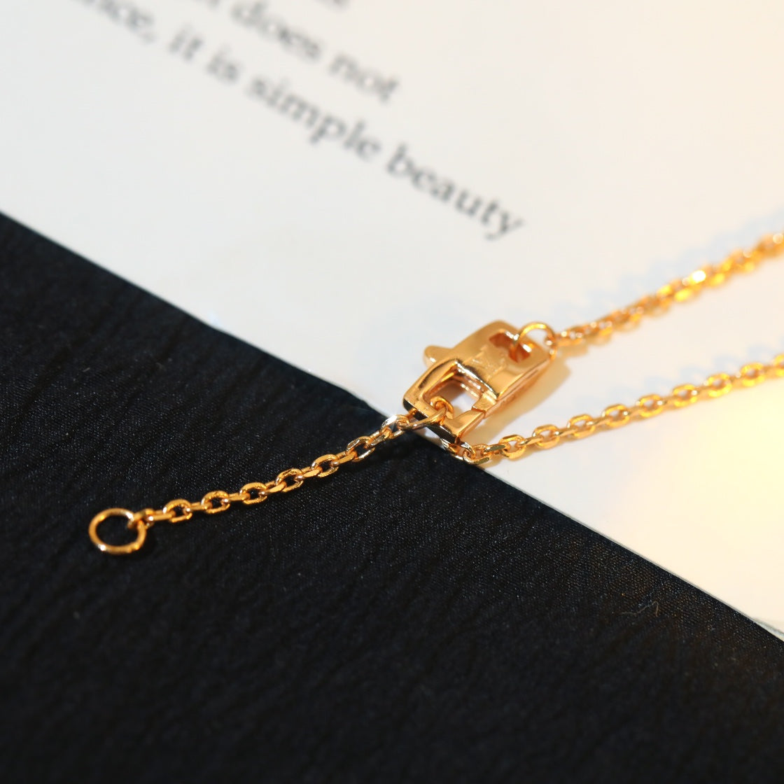 ¡®AuraJewelry¡¯STAR AND SUN DIAMOND PINK GOLD NECKLACE