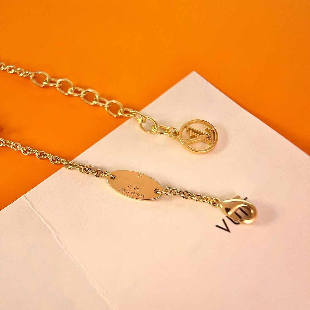 ¡®AuraJewelry¡¯LOGO STAR MOTIF GOLD BRACELET