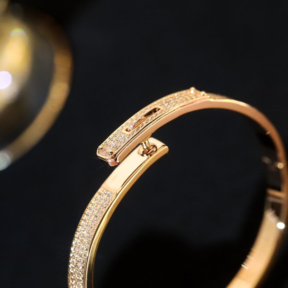¡®AuraJewelry¡¯KELLY BRACELET DIAMOND PAVED