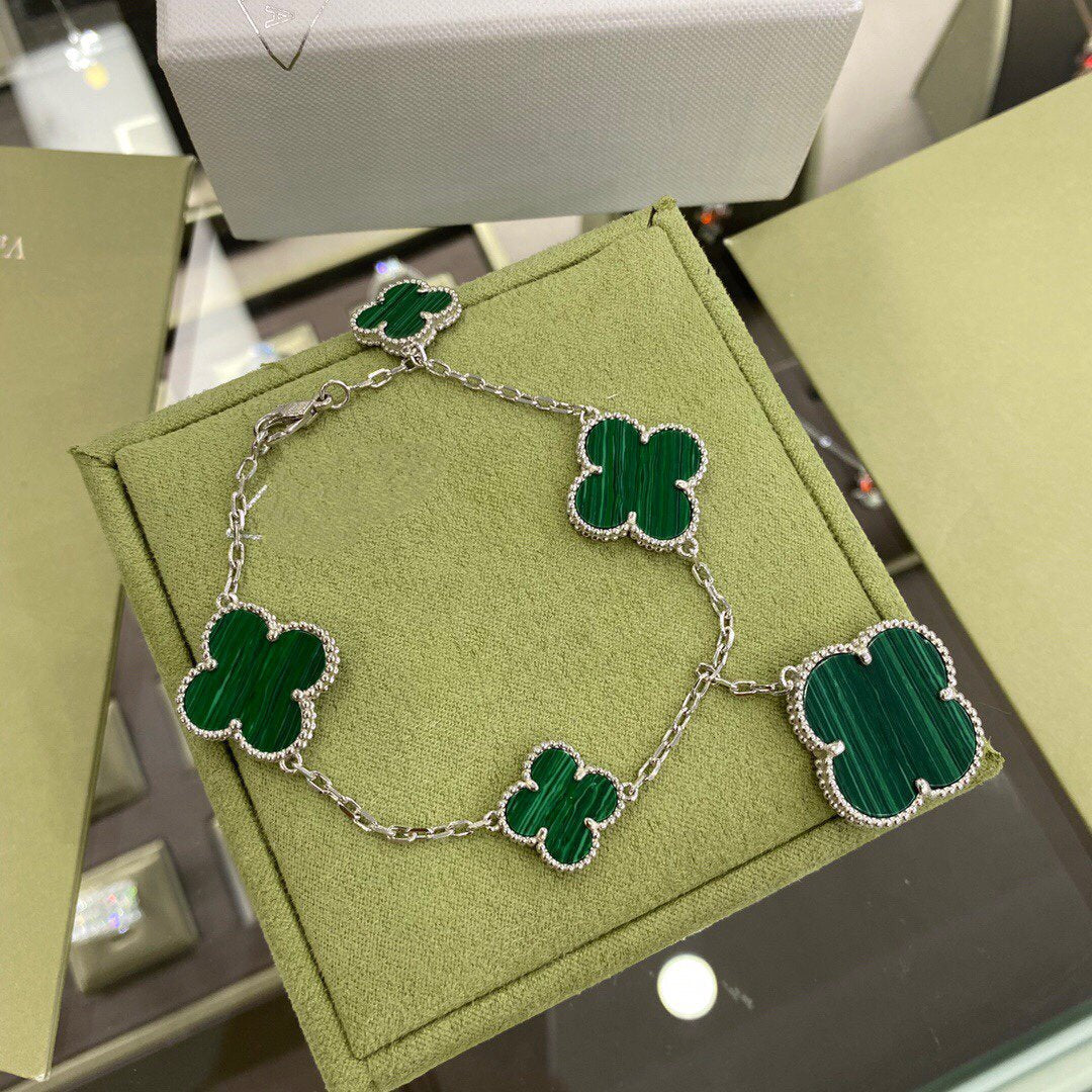 ¡®AuraJewelry¡¯CLOVER 5 MOTIFS SIVLER MALACHITE BRACELET