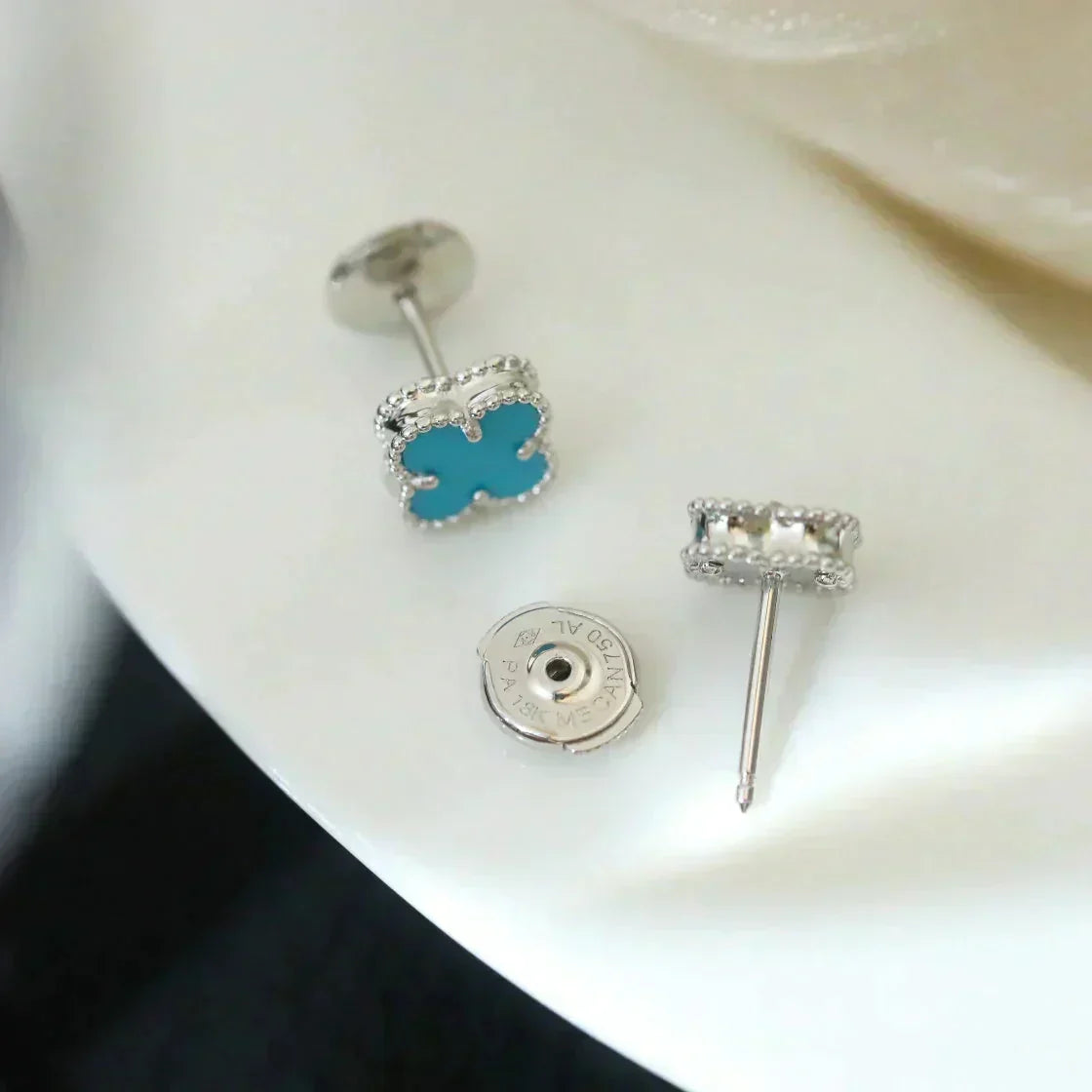 ¡®AuraJewelry¡¯CLOVER MINI 9.5MM ONYX STUD EARRINGS SILVER