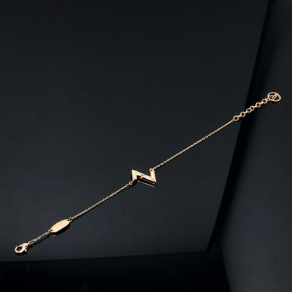 ¡®AuraJewelry¡¯VOLT LV LOGO BRACELET