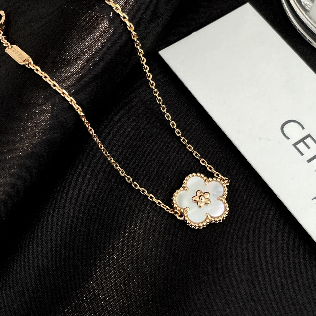 ¡®AuraJewelry¡¯LUCKY SPRING ROSE GOLD MOP BRACELET