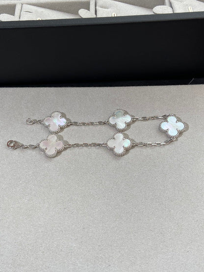 [AuraJewelry]New CLOVER WHITE PEARL MOP 5 MOTIF BRACELET COLLECTION