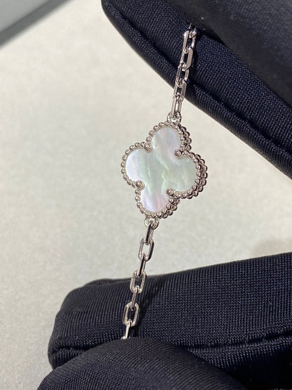 [AuraJewelry]New CLOVER WHITE PEARL MOP 5 MOTIF BRACELET COLLECTION