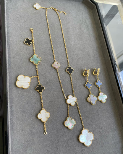 ¡®AuraJewelry¡¯CLOVER 3 MOTIF MOP ONYX DARK MOP PINK GOLD EARRINGS