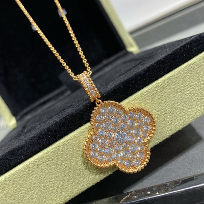 ¡®AuraJewelry¡¯CLOVER 25MM LARGE PEDANT DIAMOND PAVED LONG NECKLACE