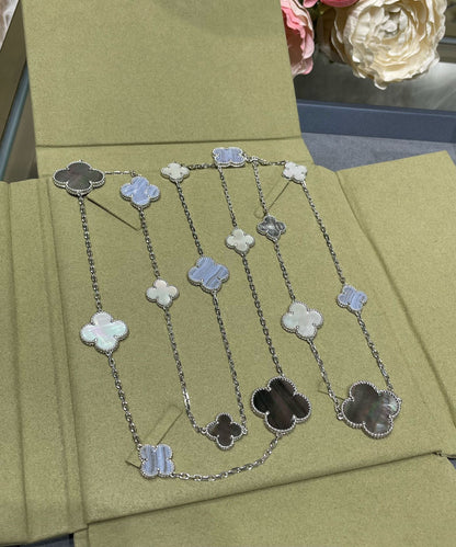 ¡®AuraJewelry¡¯CLOVER 16 MOTIF CHALCEDONY MOP SILVER NECKLACE