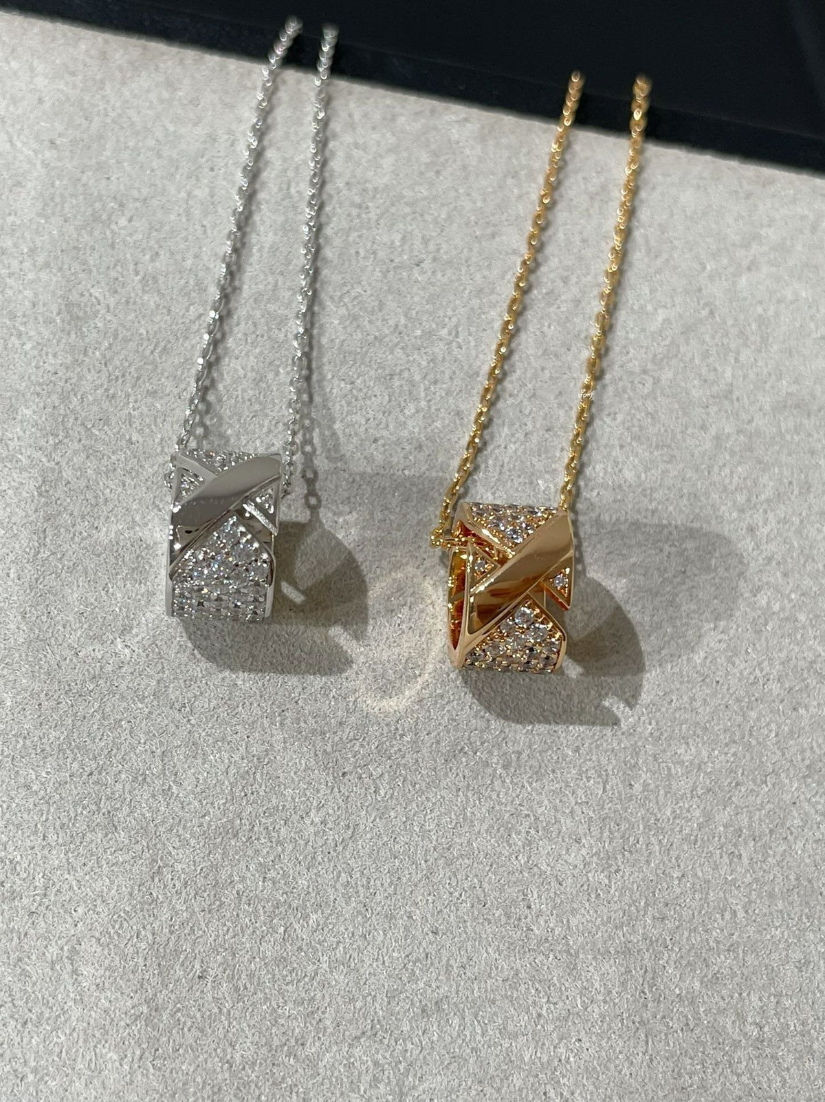¡®AuraJewelry¡¯LIENS EVIDENCE DIAMOND PAVED NECKLACE