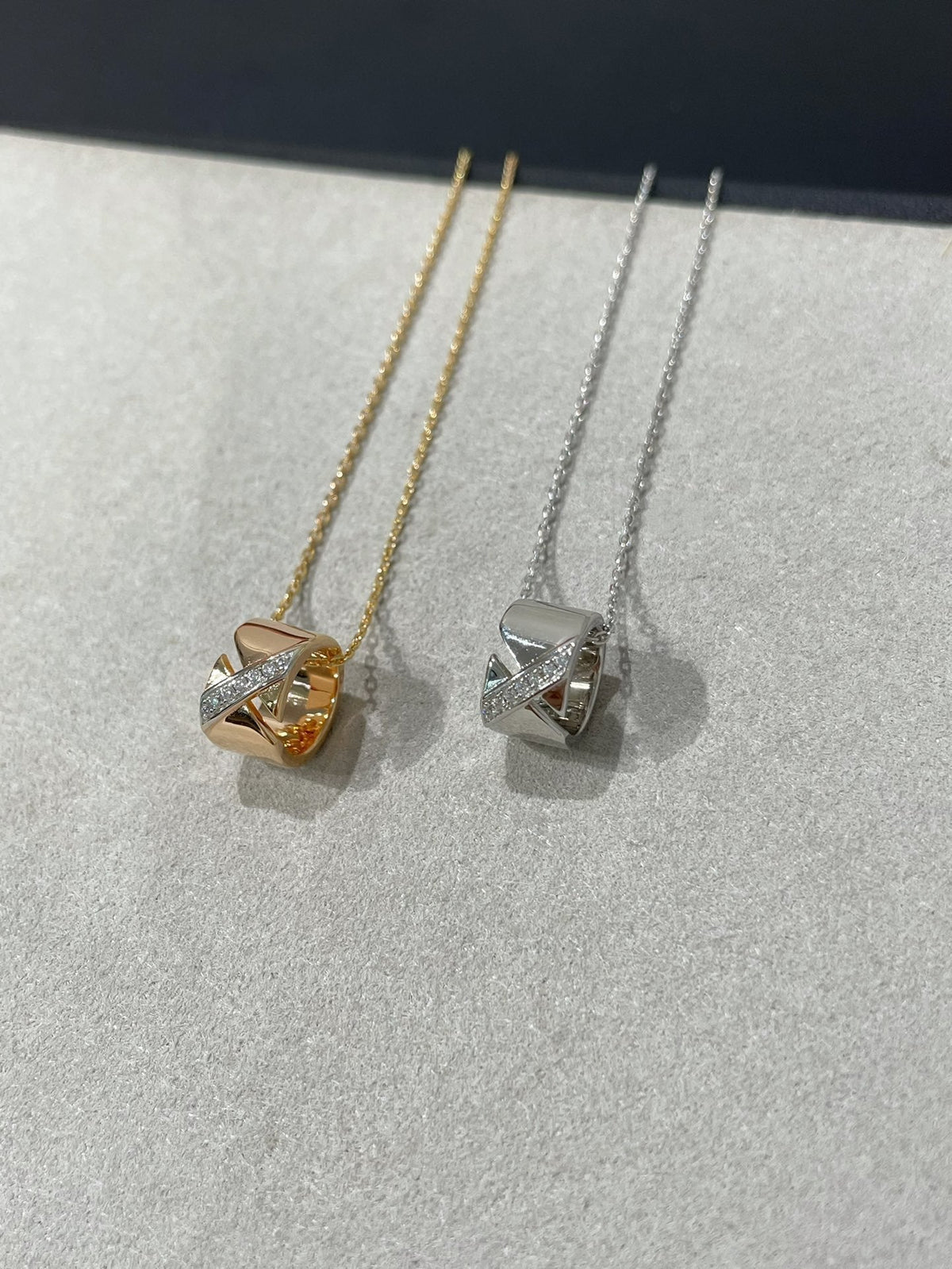 ¡®AuraJewelry¡¯LIENS EVIDENCE DIAMOND NECKLACE