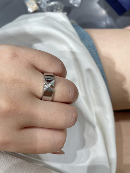 ¡®AuraJewelry¡¯LIENS EVIDENCE DIAOMOND RING