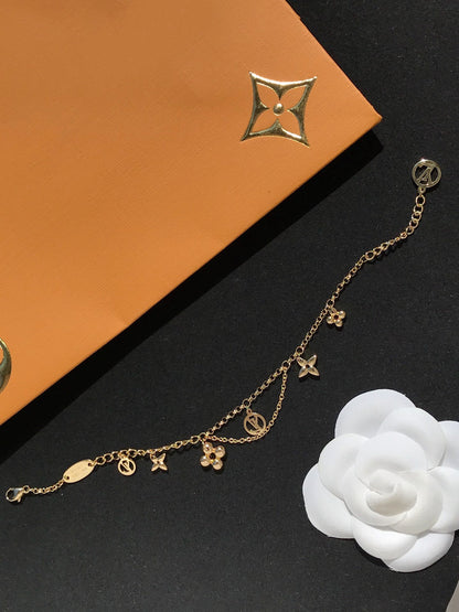 ¡®AuraJewelry¡¯BLOOMING PINK GOLD MOP BRACELET