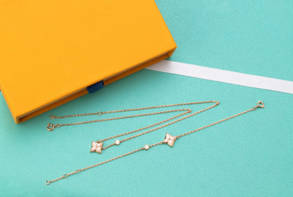 ¡®AuraJewelry¡¯STAR PINK MOP 1 DIAMOND PINK GOLD NECKLACE