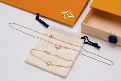 ¡®AuraJewelry¡¯STAR PINK MOP 1 DIAMOND PINK GOLD NECKLACE
