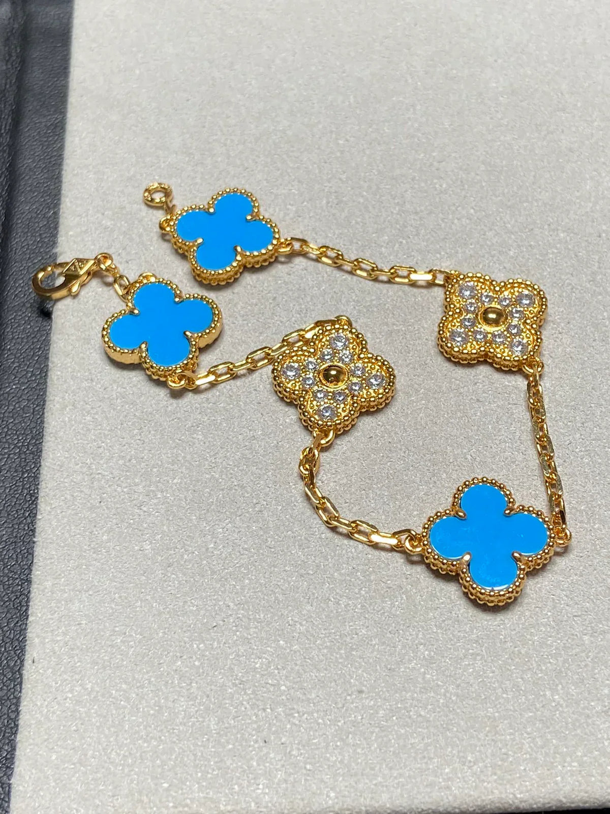 [AuraJewelry]New CLOVER 5 MOTIF BLUE AGATE BRACELET COLLECTION