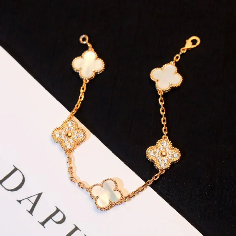 [AuraJewelry]New CLOVER WHITE PEARL MOP 5 MOTIF BRACELET COLLECTION